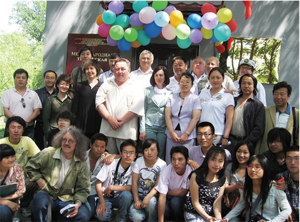 国家级美术实践教学基地在俄罗斯揭牌